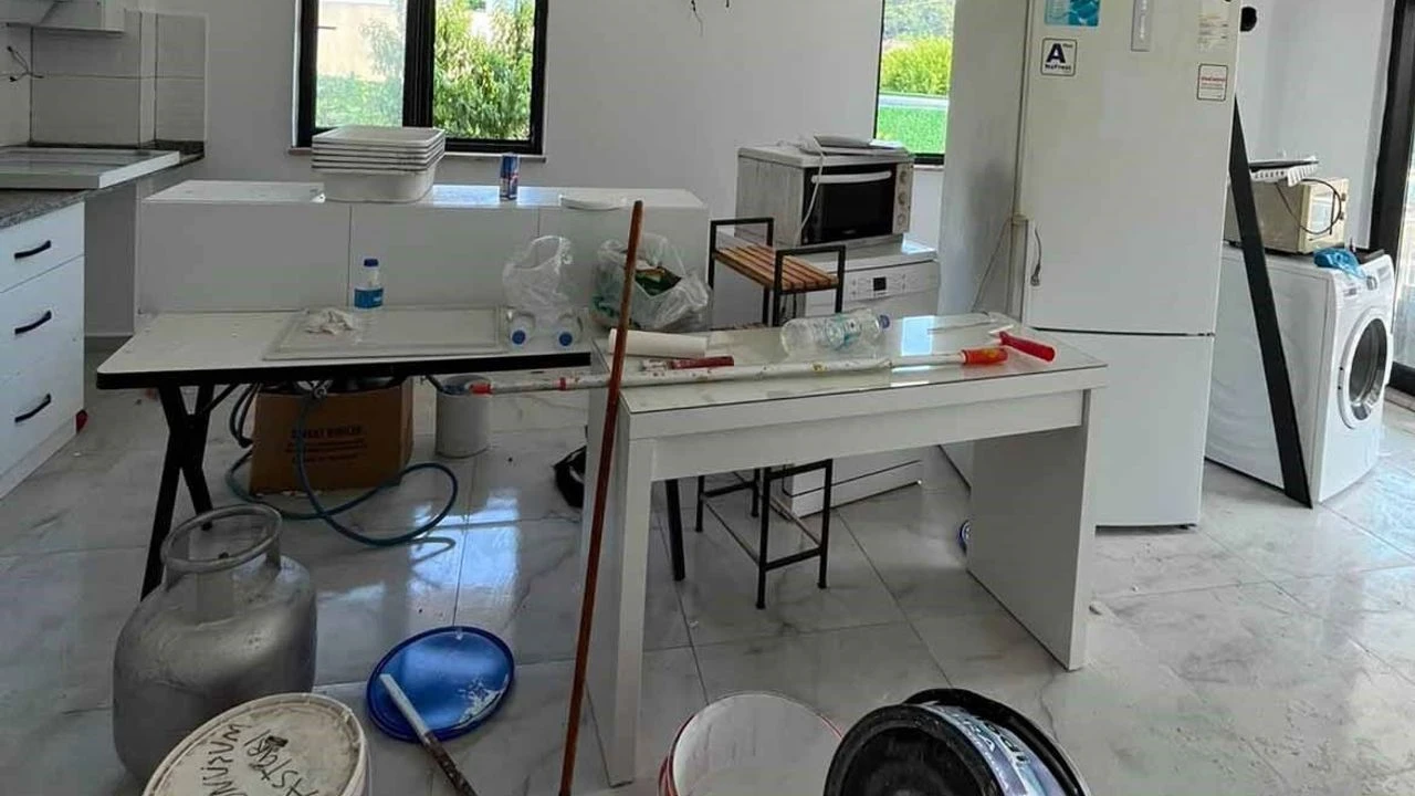 Evi yanan vatandaşa Kemer Belediyesi’nden destek

